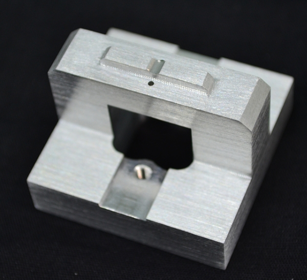 Metodi di lucidatura dopo la lavorazione del prototipo di metallo CNC: Una guida pratica per superfici perfette