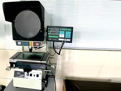 projection measuring machine